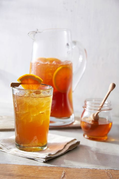 Think of this as an extra spunky Arnold Palmer. Bourbon Cocktail Recipe, Simply Lemonade, Spiced Tea, Homemade Apple Butter, Spiced Drinks, Spiced Wine, Fall Cocktails Recipes, Cider Cocktails, Porch Sitting