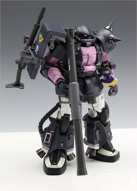 GUNDAM GUY: RG 1/144 MS-06R-1A Zaku II Black Tri-Star Ver. - Customized Build Zaku Gundam, Gundam Reference, Mecha Tanks, Zaku Ii, Battle Robots, Big Robots, Marvel Legends Action Figures, Gundam Toys, Gundam Mobile Suit