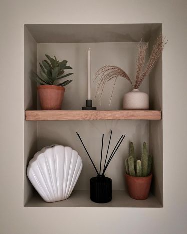 Shallow Wall Niche Ideas, Corner Niche Decor, Deep Wall Niche Ideas, Niche Decor Entryway, Decorating A Niche In A Wall, Corner Niche, Wall Niche Ideas, Niche Shelves, Wall Niches