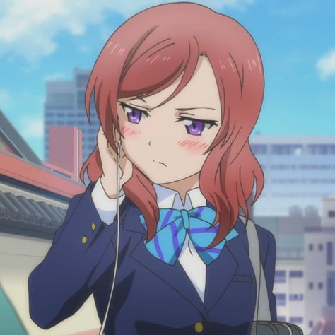 Maki Love Live, Oc Prompts, Tsundere Girl, Anime Icons Aesthetic, Maki Nishikino, Love Live School Idol Project, I Dont Have Friends, Purple Eyes, Love Live