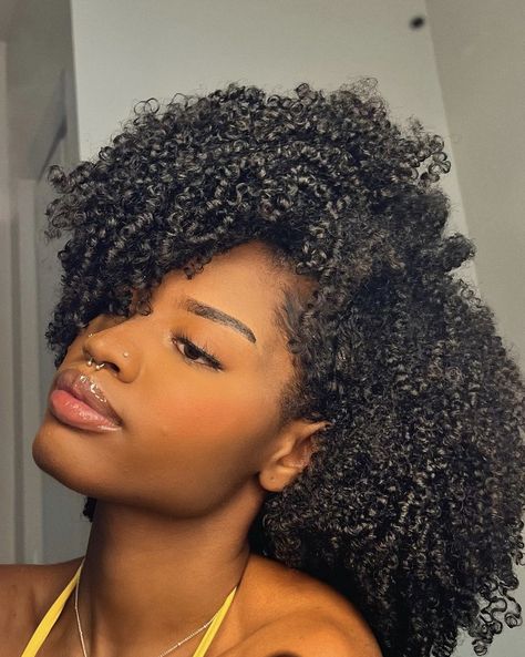 Tight Curls Hairstyle, Hair Ideas Natural Hair, Type 4 Curls, Hairstyles Type 4 Hair, Hair Loose Curls, Hair Ideas Curly, Type 3 Hair, Natural Hair Ideas, Define Curly Hair