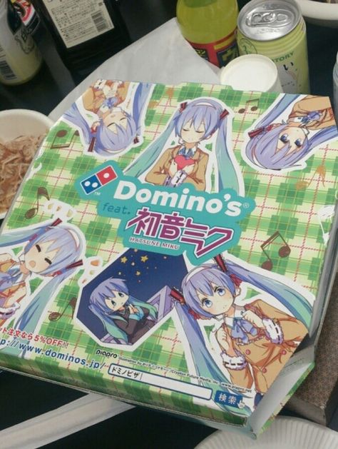 Japanese Hatsune Miku pizza Pizza Boxes, Japan Aesthetic, Japanese Snacks, 웃긴 사진, Anime Merchandise, Kawaii Food, Japanese Aesthetic, Japan Food, What’s Going On