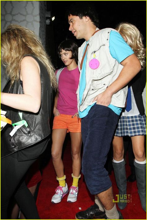 Jessica Alba's Halloween Costume: Dora the Explorer! | jessica alba dora the explorer 04 - Photo Gallery | Just Jared Dora And Diego Costume, Diego Costume, Diy Customes Halloween, Dora The Explorer Costume, Dora And Diego, Halloween Customer, Dora Diego, Cash Warren, Best Couples Costumes