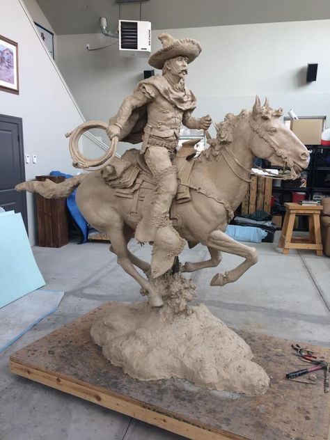 Vaquero (70% life size - Running) - Scott Rogers Sculpture 4 Horsemen, Bronze Sculpture, In Spanish, Life Size, Drawing Techniques, The Original, Art Projects, Greek Statue, Lion Sculpture