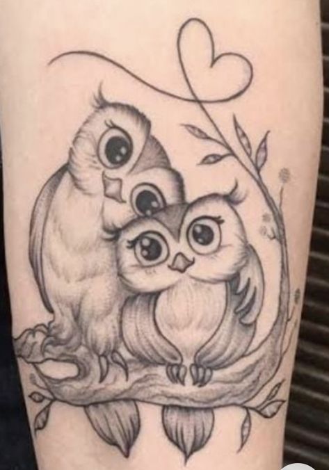 Owl Tatoos, Trap Tattoos For Women, Amor Tattoo, Octopus Tattoo Sleeve, Cute Owl Tattoo, Hip Thigh Tattoos, Animal Tattoo Ideas, Peacock Feather Tattoo, Flower Tattoo Drawings