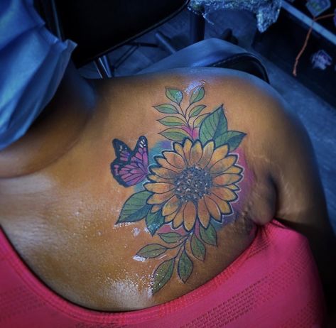 Flower Tattoos With Color Black Women, Sunflower Tattoo Dark Skin, Sunflower Tattoo On Black Women, Sunflower Tattoo Black Women, Yellow Sunflower Tattoo, Lip Print Tattoos, Nefertiti Tattoo, Pink Ribbon Tattoos, Yellow Tattoo