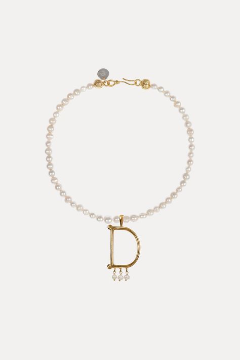 Dilara Findikoglu, Anne Boleyn, Single Letter, Real Pearls, Dress Trousers, Delicate Bracelet, Istanbul, Gold Bracelet, Gold Plate