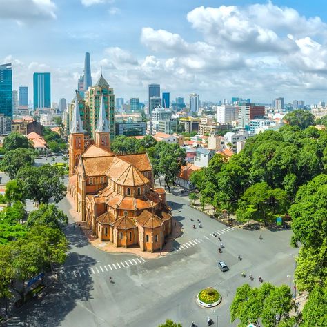 3-Day Ho Chi Minh City Itinerary Vietnam Cruise, Chau Doc, Vietnam Tour, Vietnam Voyage, Vietnam Tours, Danang, Halong Bay, High Rise Building, Weekend Breaks