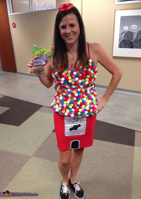 Emily: Gumball Machine. Directions: Top - Bought Red Tank Top from Forever 21 - Used Fabric Glue to glue the pom pom balls to the tank top. Make sure to use... Gumball Machine Halloween Costume, Diy Teen Halloween Costumes, Gumball Machine Costume, Collage Student, Diy Fantasia, Most Popular Halloween Costumes, Quick Halloween Costumes, Diy College, Popular Halloween Costumes