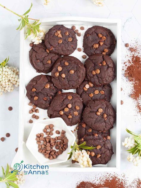 Red kidney beans chocolate cookies - Kitchen by Anna K Low Carb Meats, Red Kidney Beans, Chocolate Espresso, Red Kidney Bean, Love Eat, Kidney Beans, Easter Cookies, Chocolate Hazelnut, Gluten Free Cookies