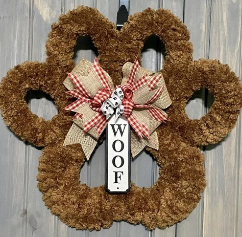 Dollar Tree Fanatics Crafts & Decor | A lot of you saw my dog paw post the other day and commented asking what are used and how I did it | Facebook How To Make A Dog Paw Wreath, Dog Paw Print Wreath, Pawprint Wreath Diy, Dog Wreaths For Front Door Diy, Paw Print Wreath Diy Dollar Tree, Dog Paw Wreaths For Front Door, Dollar Tree Dog Paw Wreath, Dollar Tree Dog Diy, Paw Wreath Diy