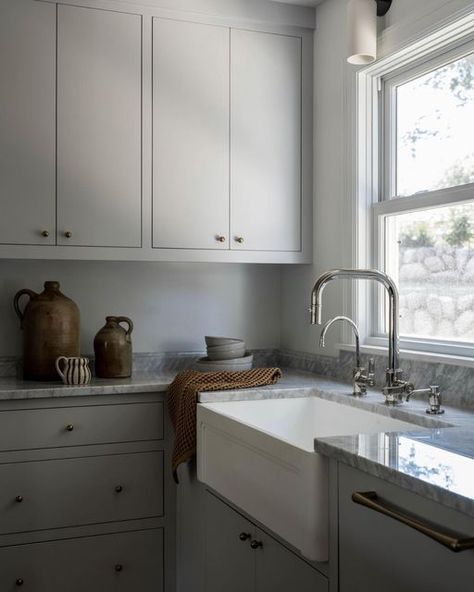 Yond Interiors on Instagram: "By adding a few new windows at #yielmwoodplace we were able to gain generous natural light and views of the backyard. We often like to place sinks under windows for daydreaming while doing dishes or watching the kids outside. #yondinteriors Project: #yielmwoodplace Design: @yondinteriors 📷: @erinlittlephoto" Sink Not Under Window, Kitchen Sink Not Under Window, Yond Interiors, Laundry Room Ideas Small Space, Doing Dishes, Built In Banquette, Modern Coastal Decor, Pantry Remodel, New Windows