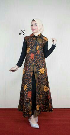 Outer Ideas, Hijab Outer, Blazer Batik, Cardigan Batik, Mode Batik, Outer Batik, Hijab Stile, Moslem Fashion, Whatsapp Text