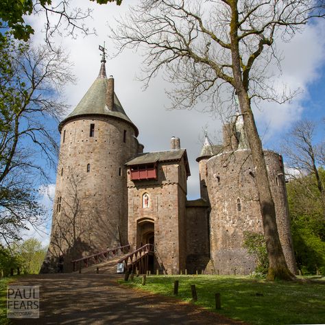 The fairy tale castle of Castell Coch near Tongwynlais, just outside Cardiff in South Wales, UK Culzean Castle, Powis Castle, Caernarfon Castle, Castle Coch Wales, Cawdor Castle, Welsh Castles, Conwy Castle Wales, Castles To Visit, Small Castles