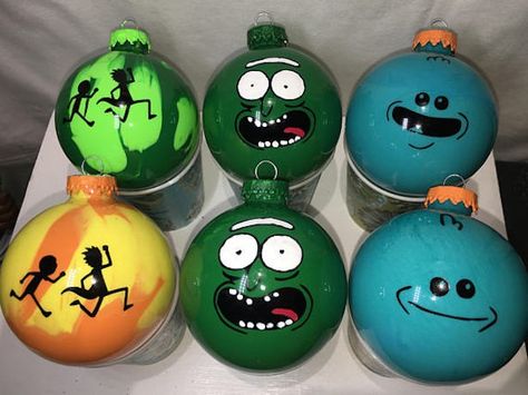 Geek Christmas Decorations, Rick And Morty Christmas, Nerdy Christmas, Mr Meeseeks, Christmas Orniments, Geek Christmas, Pickle Rick, Christmas Craft Fair, Rick Y Morty