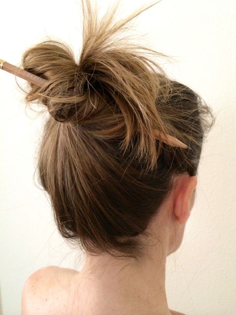 up-do with only a pencil! so easy Hair Bun With Pencil, Hair Up With Pencil, How To Put Hair Up With A Pencil, Pencil Bun, How To Put Up Hair With A Pencil, Pencil In Hair Bun, Messy Hair Up, A Series Of Unfortunate Events, Art Cars