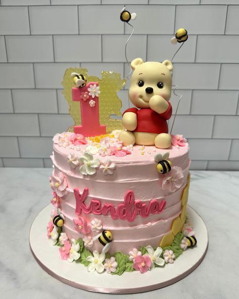 Now that is one cute Winnie the Pooh 🍯 #winniethepoohcake #kupcakekitchen #wantcake #1stbirthdaycake #1stbirthdaycakes #1stbirthdayparty #1stbirthdayboy #firstbirthdayboy #1stbirthdaygirl #firstbirthdaygirl #1stbirthdaycakesmash #1stbirthdaycelebration #firstbirthdayparty #firstbirthdaycake #firstbirthdaycakes #smashcake #birthdayideasforkids #birthdaycakesforkids #birthdaycakeforkids #cakeforchildren #cakeforkids #cakeforbaby #babyshowercake #babyshowercakes #santaclarita #santaclaritavalley Pink Winnie The Pooh Cake, Winnie The Pooh 1st Birthday Girl, Winnie The Pooh 1st Birthday, Pooh Bebe, First Birthday Winter, Pooh Cake, Baby First Birthday Themes, Winnie The Pooh Cake, Pastel Baby Shower