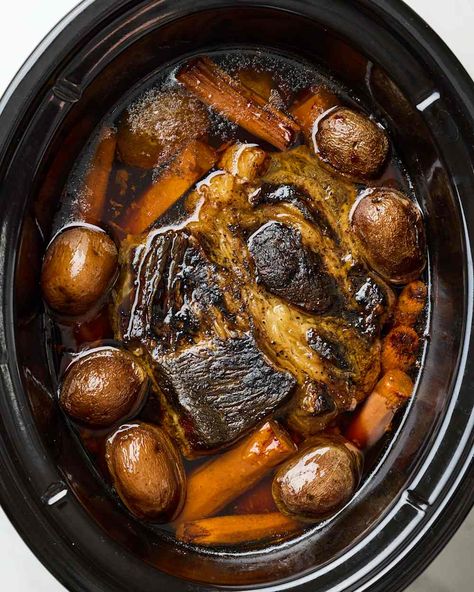 The Best Crock Pot Roast, Best Tender Pot Roast, Recipes For Pot Roast, Easy Pot Roast Crock Pot Recipes Slow Cooker, Easy Pot Roast Recipe, Pot Roast Slow Cooker Recipes, Best Pot Roast Recipes, Christmas Pot Roast, Crockpot Pot Roast Recipes