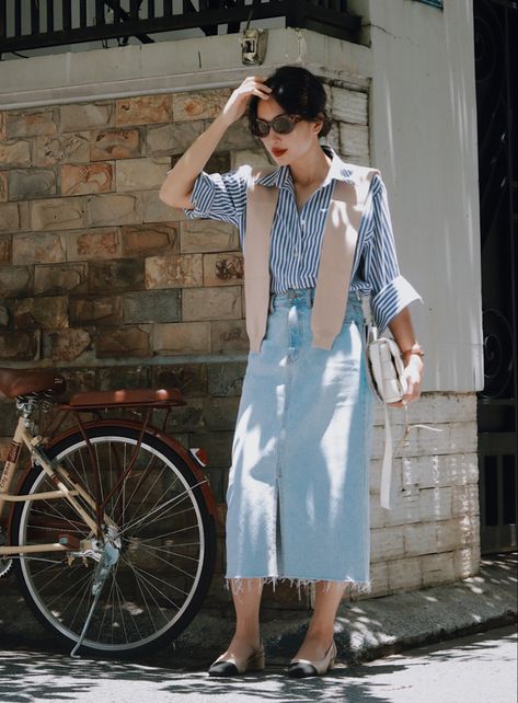 Blue, denim skirt, blue striped shirt Outfits With Striped Shirts, Striped Shirts, Blue Denim Skirt, Blue Striped Shirt, Office Outfit, Easy Trendy Outfits, Office Outfits, Striped Shirt, Blue Stripes