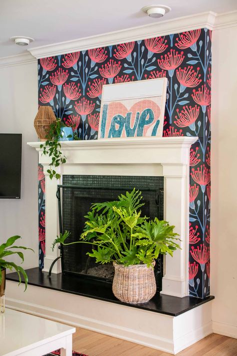 How To Wallpaper, Hang Wallpaper, Fireplace Accent Walls, Wallpaper Fireplace, Ceiling Trim, Decor Fireplace, Family Room Fireplace, Wallpaper Project, Chimney Breast