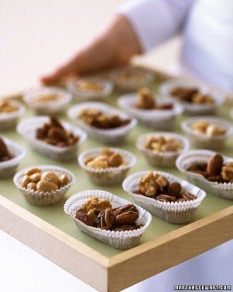 Cocktail Nuts in a single serving, pass candy cups of sweet and savory roasted nuts for a delicious, no-fuss treat. Late Night Snack Recipes, Cocktail Hour Food, Marcona Almonds, Candy Cups, Paper Bowl, Wedding Food Drink, Wedding Appetizers, Reception Food, Roasted Nuts