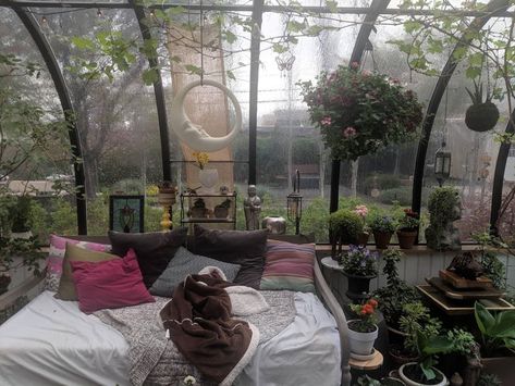 Lots Of Plants, Pretty Room, Dreamy Room, Dream Apartment, Cozy Place, House Room, Dream Spaces, Room Inspiration Bedroom, Dream Rooms