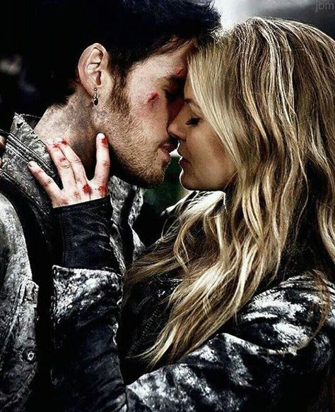 Apocalypse Au, Ouat Funny, Film Netflix, The Zombie Apocalypse, Once Up A Time, Between Two Worlds, Hook And Emma, I Love Cinema, Killian Jones