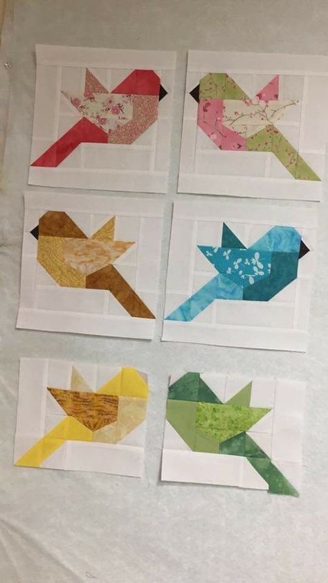 Bird Quilt Blocks, Feather Quilt, Bird Quilt, Animal Quilts, Paper Piecing Quilts, Paper Piecing Patterns, Scrappy Quilts, Free Quilting, Mini Quilts