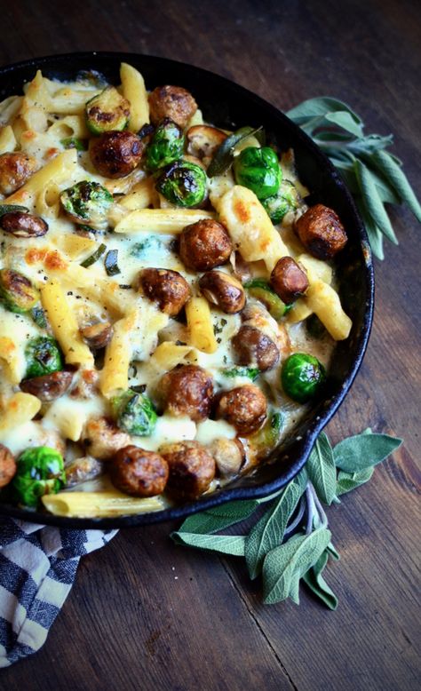 Ground Turkey And Brussel Sprouts, Brussel Sprout Pasta, Creamy Cheesy Pasta, Homemade Gluten Free Bread, Mini Meatballs, Aesthetic Foods, Iron Recipes, Cheesy Casserole, Brussels Sprout