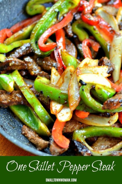 Hoisin Sauce Stir Fry, Steak And Peppers, Single Meals, Recipes Steak, Skillet Steak, Small Town Woman, Pepper Steak Recipe, Roasted Red Pepper Pasta, Pepper Recipes