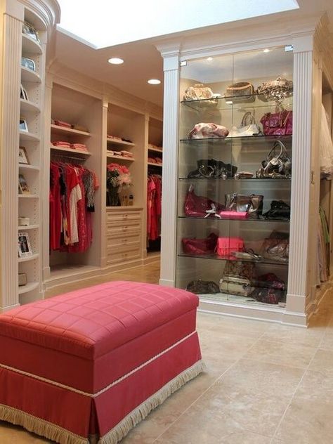 A Walk In Closet, Shelves Closet, Closet Vanity, Amazing Closets, Dressing Room Closet, Beautiful Closets, Armoire Dressing, Real Estat, Dream Closets