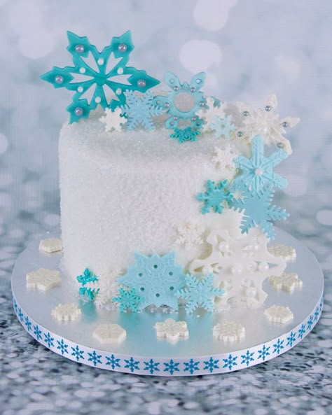 Frozen Birthday Party Cake, Winter Wonderland Cake, Winter Wonderland Birthday Party, Snowflake Cake, Wonderland Cake, Winter Wonderland Birthday, Frozen Birthday Cake, Frozen Themed Birthday Party, Elsa Birthday