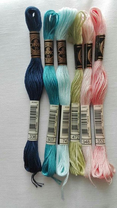 Pastel Friendship Bracelet, Embroidery Floss Color Combos, Spring Friendship Bracelets, Friendship Bracelet Color Combos, Friendship Bracelets Colors, Bracelet Color Combos, Friendship Embroidery, Bracelet Stuff, Bracelet Colors