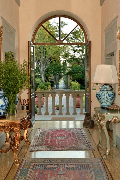 Foyer :: Villa Mangiacane :: Tuscany :: Italy Italian Countryside House French Country, Italian Villa Entrance, Vineyard House Aesthetic, Tuscany Villa Aesthetic, European Villa Interior, French Villa Bedroom, Italian Villas Interior Design, Italian Villa Interior Bedrooms, Italian Villa Aesthetic Interior