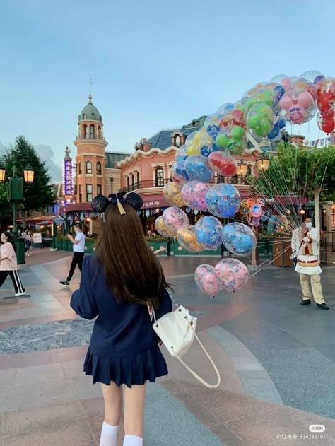 Disney Land Pictures, Disney Outfits Women, Japan Outfits, Profile Photography, Theme Park Outfits, Disney Photo Ideas, Disney World Outfits, Disneyland Pictures, Photo Recreation