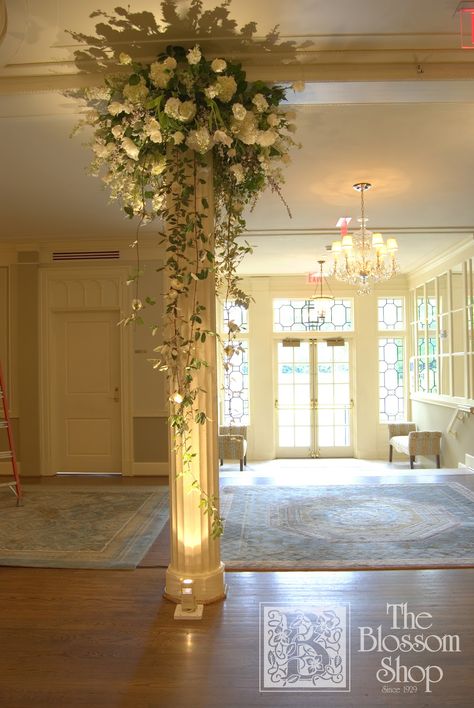 Pillar Draping Wedding, Column Flowers Wedding, Column Decoration Ideas Wedding, Pillar Decorations Columns, Wedding Columns Decor, Flowers On Columns, Decorating Columns, Pillar Decoration Ideas, Column Decoration Ideas