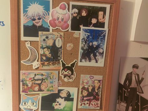 Anime Cork Board, Pin Board Decoration Ideas, Bulitin Board Ideas Bedroom, Pin Board Ideas Room Decor, Pin Board Ideas Aesthetic, Pinboard Ideas Aesthetic, Bulletin Board Ideas For Bedroom, Painted Bulletin Board, Corkboard Decor