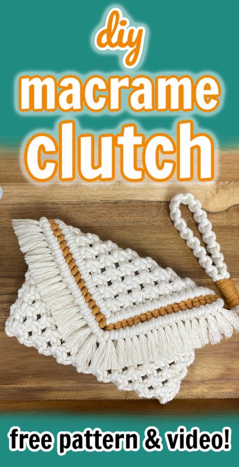 Macrame Purse Diy, Macrame Patterns Free, Clutch Purse Tutorial, Diy Macrame Bag, Macrame Clutch, Diy Coin Purse, Free Macrame Patterns, Clutch Pattern, Macrame Knots Tutorial