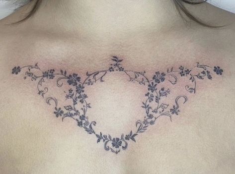 Dainty Collar Bone Tattoo, Vintage Tattoos, Collarbone Tattoo, Small Chest Tattoos, Bone Tattoo, Funky Tattoos, Cute Tats, Full Body Tattoo, Collar Bone Tattoo