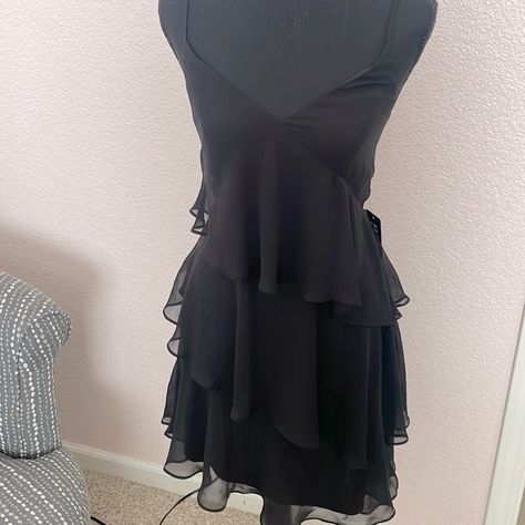 Nwt Black Dress, Spaghetti Adjustable Strap, Zip In Back, Asymmetrical, Lined Inside Black 2000s Dress, 80s Cocktail Dress, Spaghetti Strap Dress, Black Dress Flowy, Unique Dresses Short, Cute Simple Dresses, 2000s Dress, Green Slip Dress, Class Dress