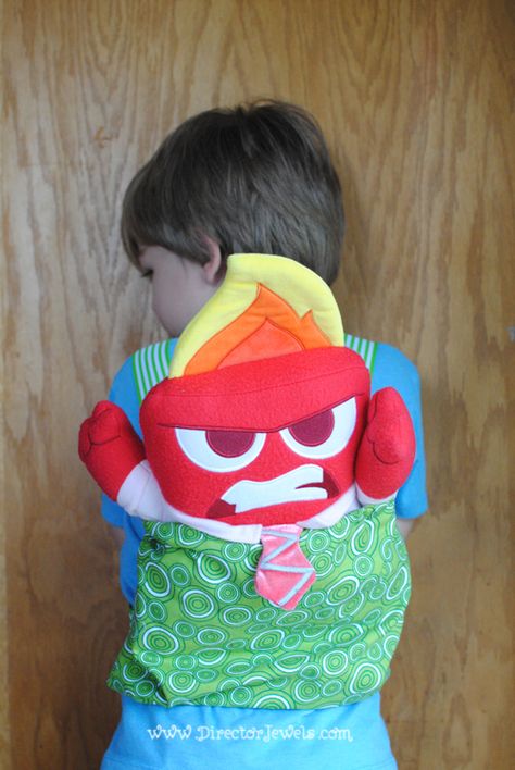 DIY Plush Toy Backpack Tutorial with Inside Out from Disney/Pixar at directorjewels.com Sewing Patterns Plushies, Diy Plush, Kids Aprons, Diy Plush Toys, Backpack Sewing, Backpack Tutorial, Rag Rug Tutorial, Fun Arts And Crafts, Inside Out 2