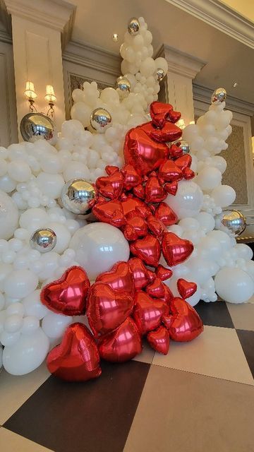 Happy Anniversary Balloon Decoration, Valentines Balloon Backdrop, Rainbow Unicorn Birthday Party, Balloons Galore, Gala Themes, Bridal Shower Balloons, Valentines Balloons, Garland Backdrops, Rainbow Unicorn Birthday