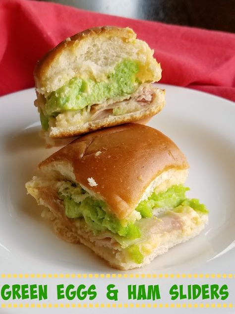 Seuss Snacks, Birthday Classroom, Ham Sliders, Big Green Egg Recipes, Ham Breakfast, Green Egg Recipes, Eat Green, Bacon Deviled Eggs, Ham Sandwiches