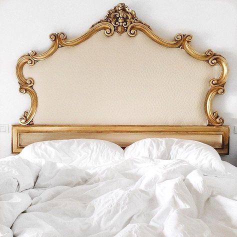 Gold Headboard, Muebles Shabby Chic, Perfect Bedroom, Comfort Mattress, Elegant Homes, Dream Bedroom, Home Decor Inspiration, Bedroom Inspirations, Home Interior