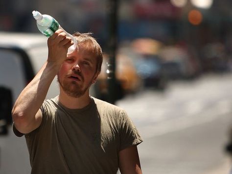 Holy shit is it hot and humid - 35-38 C New York Neighborhoods, Humid Weather, University Studying, Cool Roof, Columbia University, Hot And Humid, Smart City, Moving Company, Health Risks