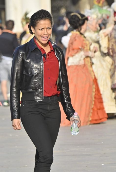 Gugu Mbatha-Raw Mbatha Raw, Raw Pictures, Gugu Mbatha Raw, Raw Leather, Celebrity Pictures, Venice, Bomber Jacket, Leather Jacket, Celebrities