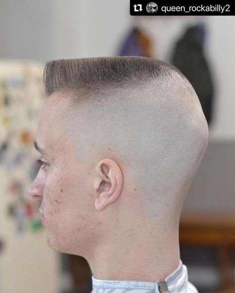 Horseshoe Flattop, Old School Haircuts, Flattop Haircut, Gentleman Haircut, High And Tight Haircut, Short Hair For Boys, Women Haircut, Flat Top Haircut, Classic Haircut