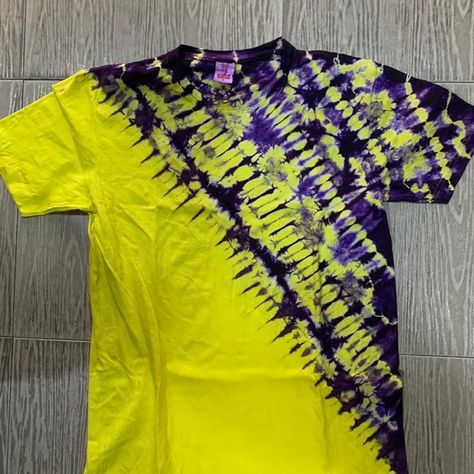 Available in L,M,S,XL 
Also in wholesales and retail also Tye And Dye Pattern, Christmas Tie Dye, Tye Dye Patterns, Tie Dye Patterns Diy, Tye And Dye, Dye Patterns, Dresses African, How To Tie Dye, Dye Ideas