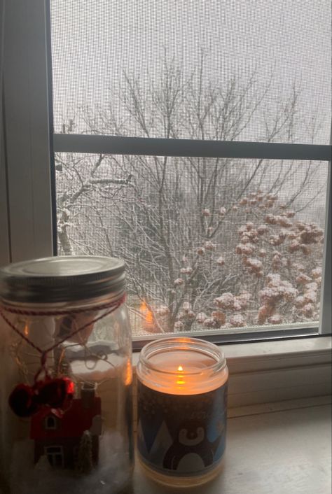 Candle by a window with snow Winter Candle Aesthetic, Christmas Candles Aesthetic, January Goals, Winter Aesthetic Snow, Winter Candles, Aesthetic Snow, Pinterest Trends, Aesthetic Candles, Winter Candle