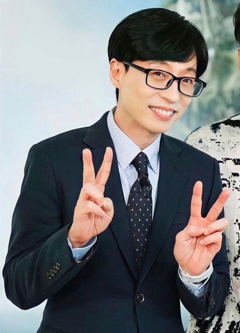 Running Man Members, Nepo Baby, Yoo Jae Suk, Jae Suk, Running Man, Korean Beauty, Hall Of Fame, Korean Actors, Actresses